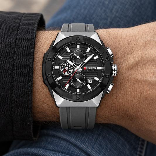 Reloj Curren 8462 Gris – en la muñeca