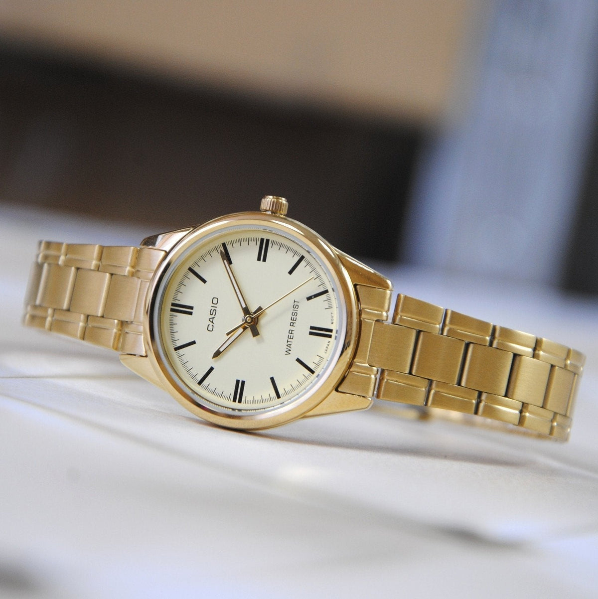 Reloj Casio LTP-V005G-9AU Amarillo