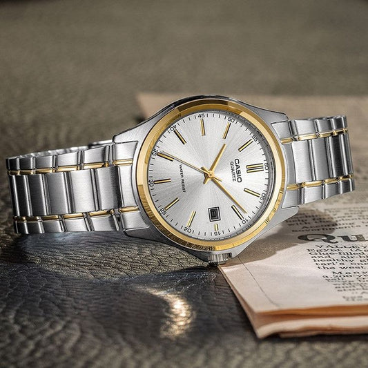 Reloj Casio MTP-1183G-7A Blanco