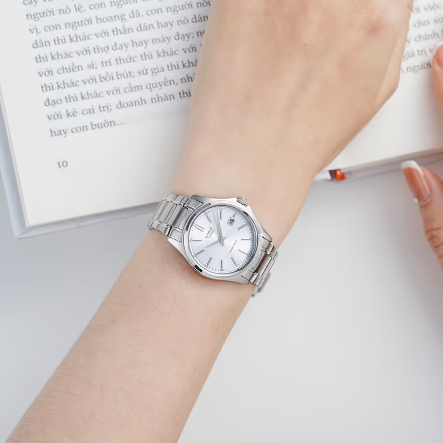 Reloj Casio LTP-1183A-7A Blanco
