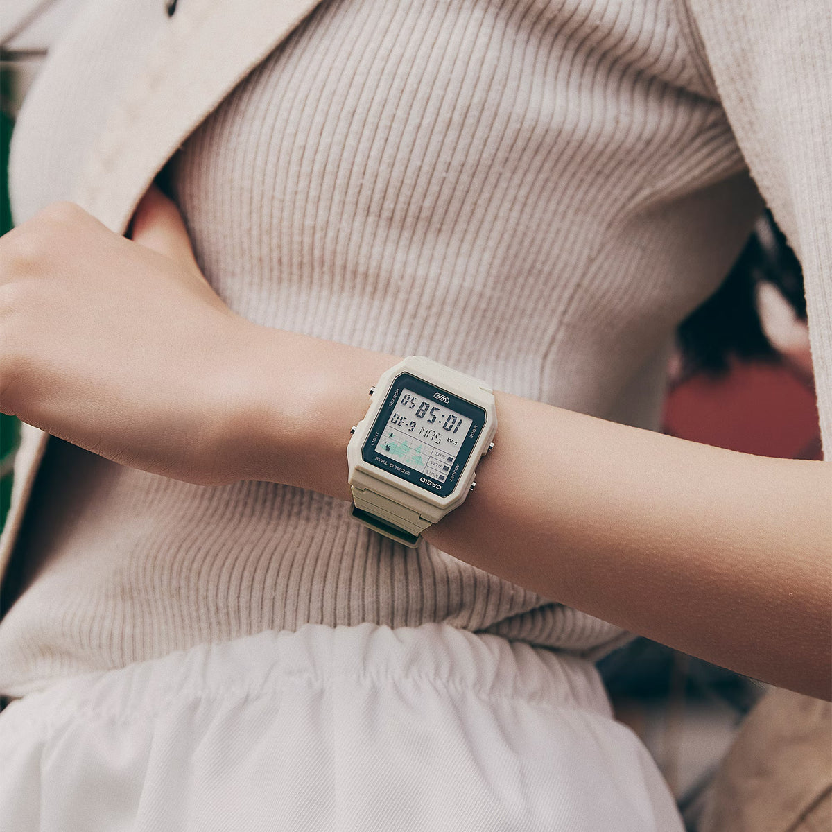 Reloj Casio LF-30W-8A Beige