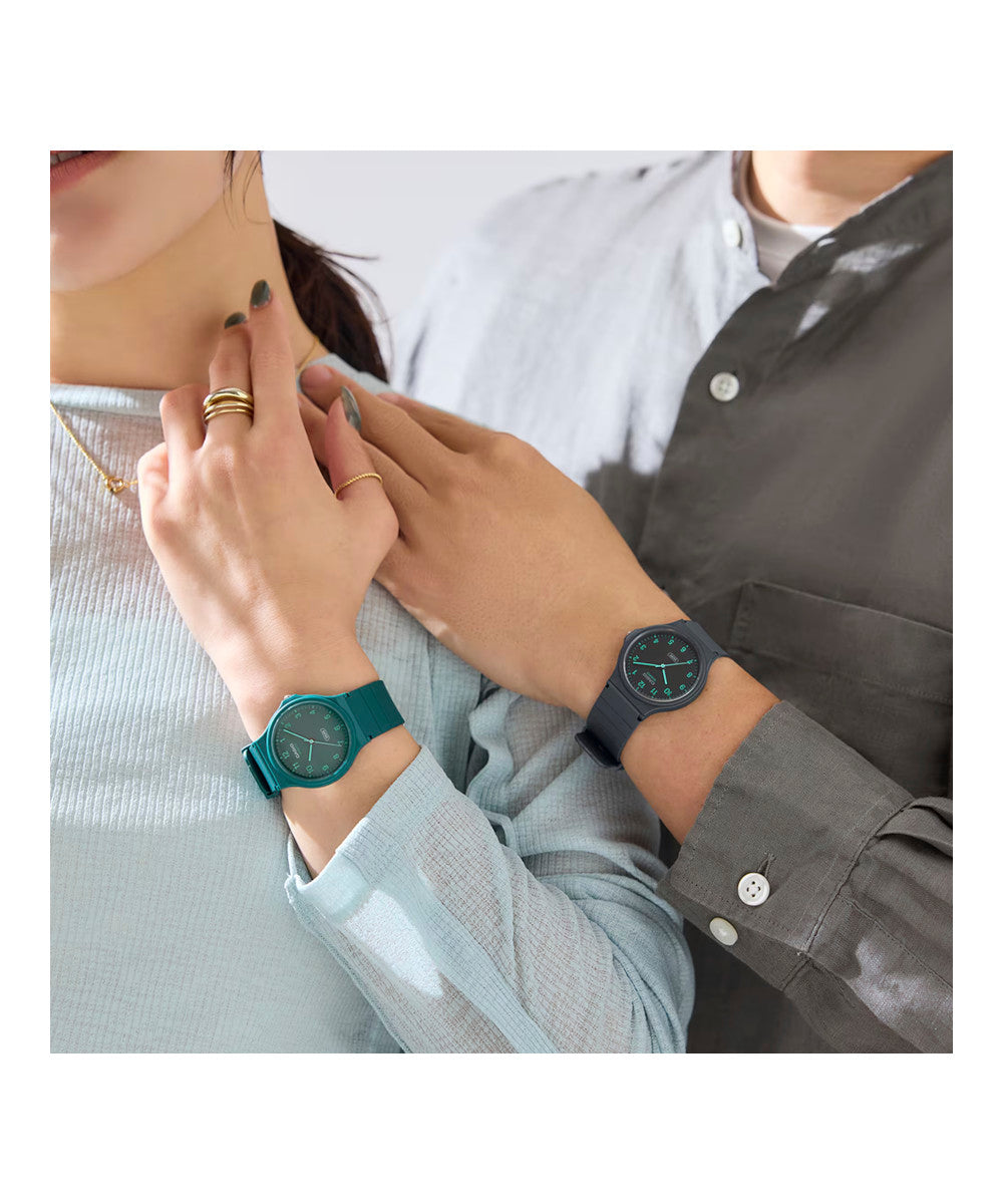 Reloj Casio MQ-24B-3B Verde