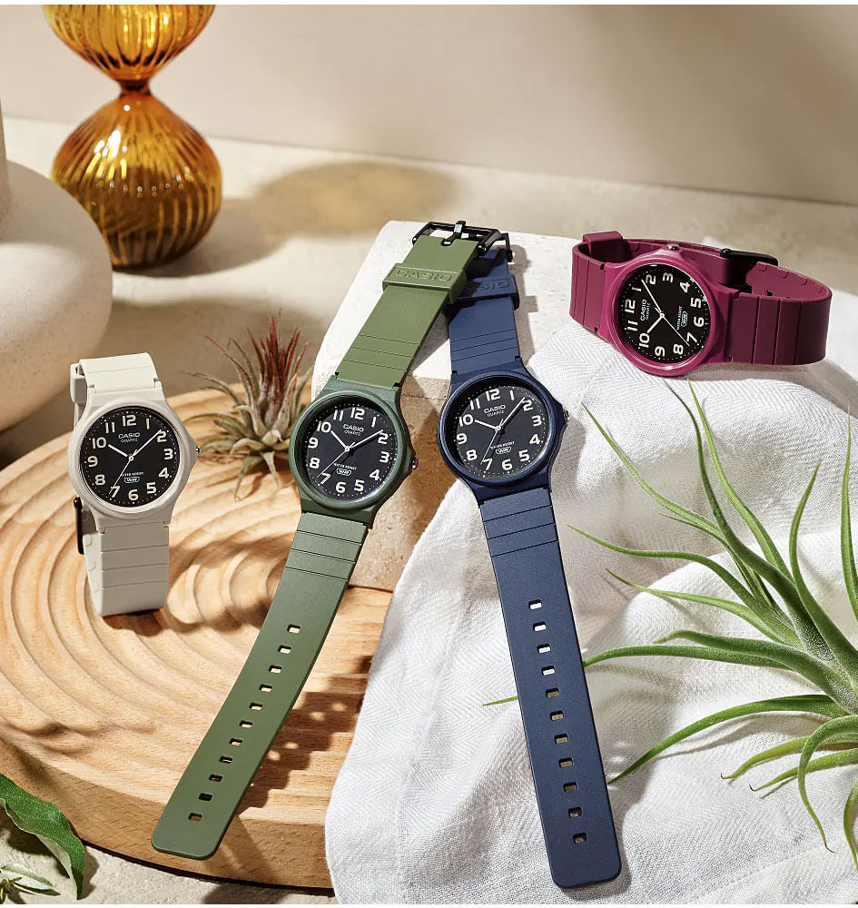 Reloj Casio MQ-24UC-3B Verde