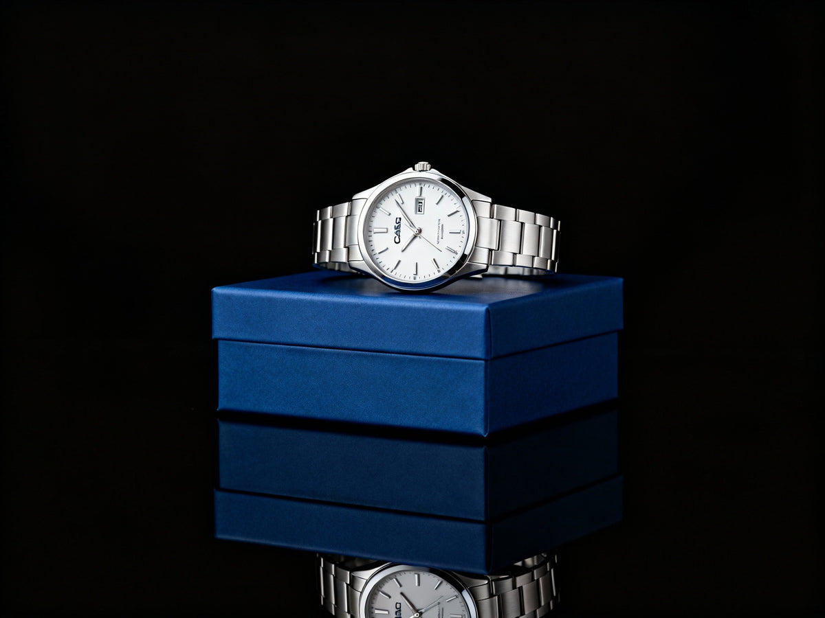 Reloj Casio MTP-1183A-7B Blanco