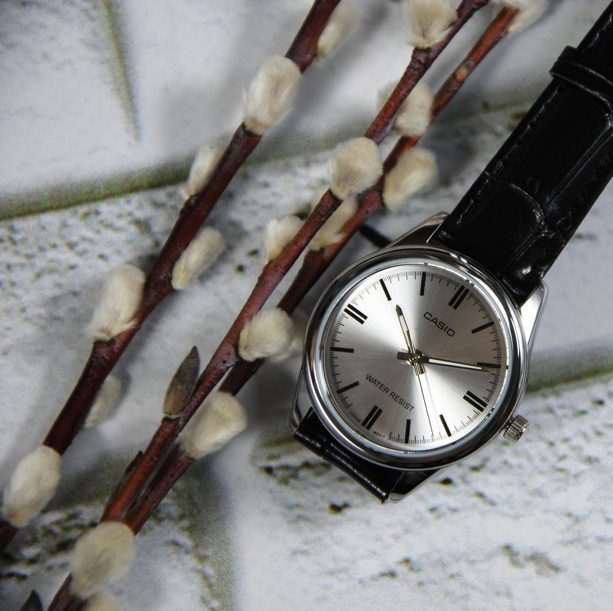 Reloj Casio LTP-V005L-7AU Blanco