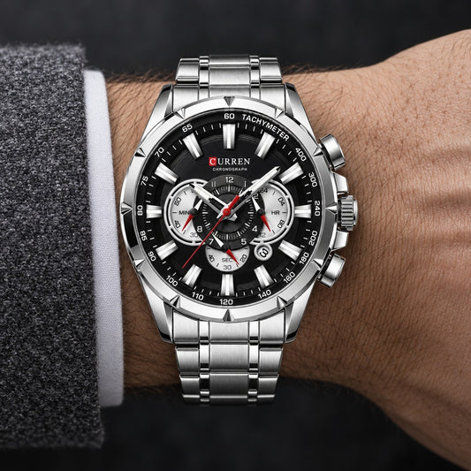 Reloj Curren 8363 Plata Fondo Negro – en la muñeca