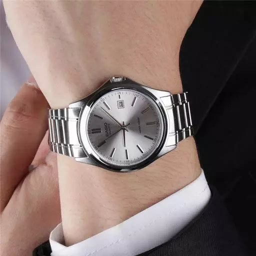 Reloj Casio MTP-1183A-7A Blanco